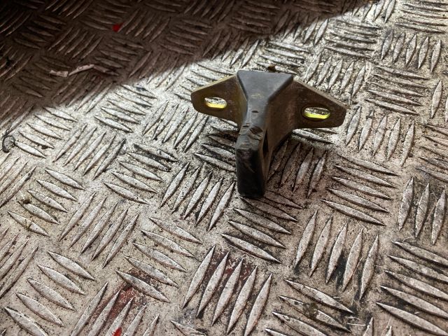 bontott RENAULT MASTER Csomagtérajtó Zsanér