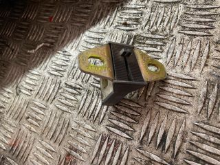 bontott RENAULT MASTER Csomagtérajtó Zsanér