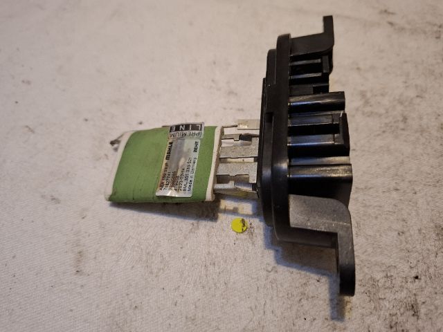 bontott RENAULT MASTER Előtét Ellenállás Fűtőmotor