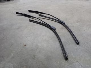 bontott RENAULT MASTER Első Ablaktörlő Kar