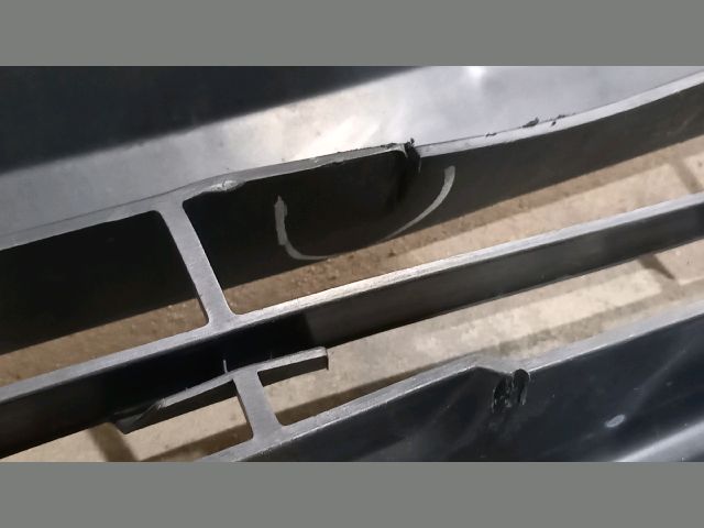 bontott RENAULT MASTER Első Lökhárító (Részeivel)