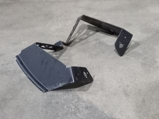 bontott RENAULT MASTER Első Lökhárító Tartó Felső