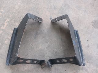 bontott RENAULT MASTER Első Lökhárító Tartó Felső