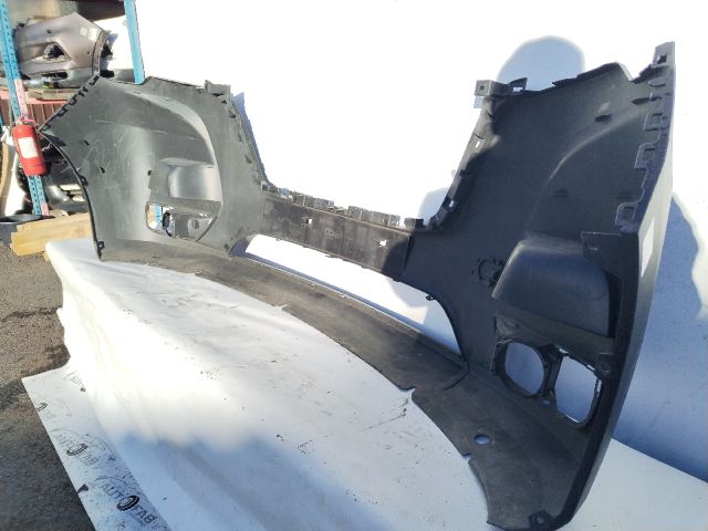 bontott RENAULT MASTER Első Lökhárító (Üresen)