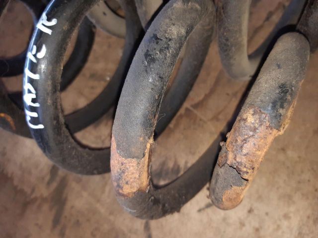 bontott RENAULT MASTER Első Rugó Pár