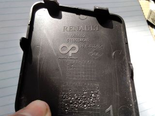 bontott RENAULT MASTER Első Vonószem Burkolat