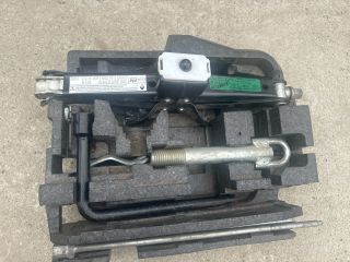 bontott RENAULT MASTER Emelő