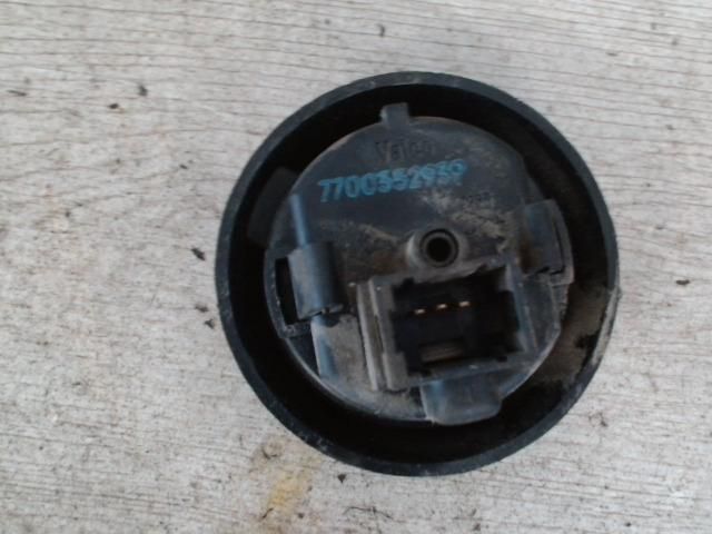 bontott RENAULT MASTER Fényszórómagasság Állító Kapcsoló