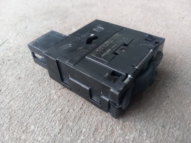 bontott RENAULT MASTER Fényszórómagasság Állító Kapcsoló