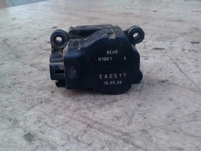 bontott RENAULT MASTER Fűtés Állító Motor