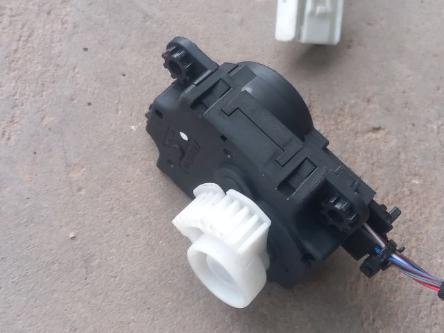 bontott RENAULT MASTER Fűtés Állító Motor