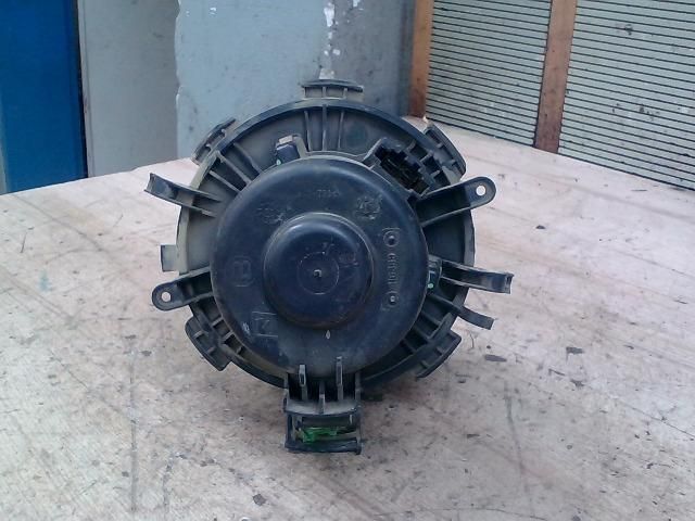 bontott RENAULT MASTER Fűtőmotor (Nem klímás)