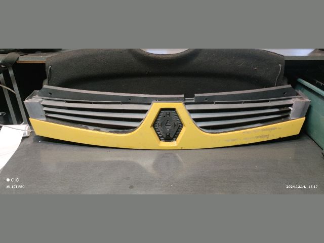 bontott RENAULT MASTER Hűtőrács