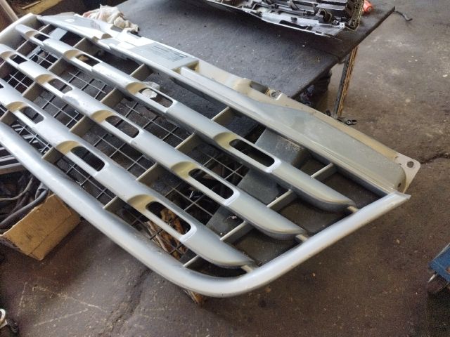 bontott RENAULT MASTER Hűtőrács