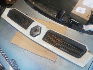 bontott RENAULT MASTER Hűtőrács