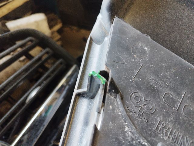 bontott RENAULT MASTER Hűtőrács