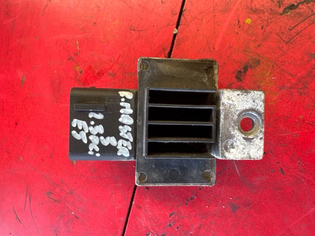 bontott RENAULT MASTER Izzító Relé