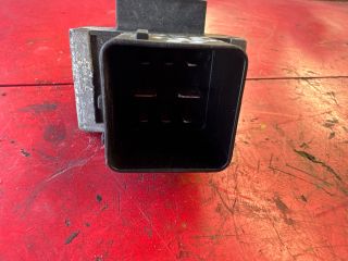 bontott RENAULT MASTER Izzító Relé