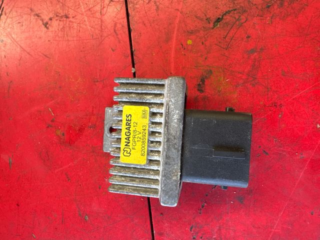 bontott RENAULT MASTER Izzító Relé