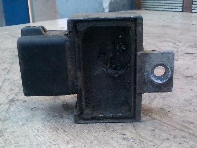 bontott RENAULT MASTER Izzító Relé