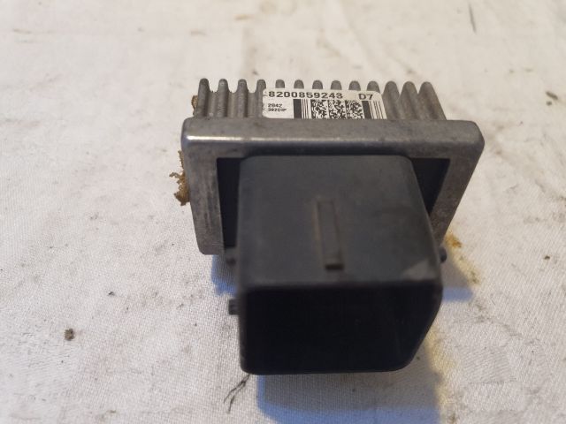 bontott RENAULT MASTER Izzító Relé