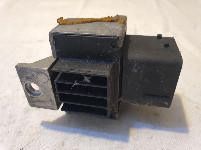 bontott RENAULT MASTER Izzító Relé