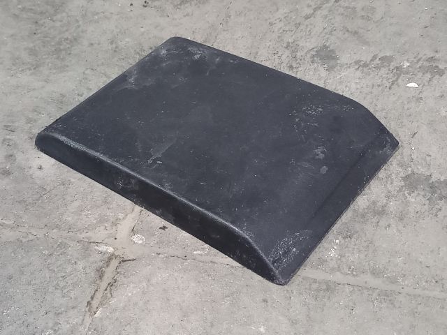 bontott RENAULT MASTER Jobb B Oszlop Díszléc