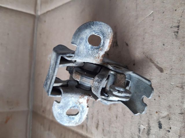 bontott RENAULT MASTER Jobb Csomagtérajtó Zárszerkezet