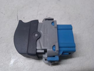 bontott RENAULT MASTER Jobb első Ablakemelő Kapcsoló