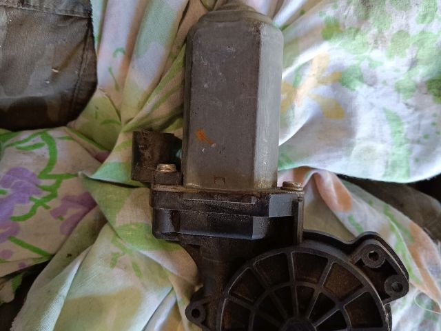 bontott RENAULT MASTER Jobb első Ablakemelő Motor