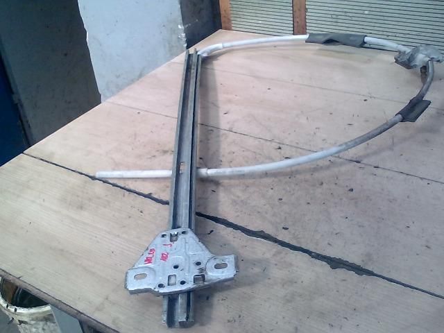 bontott RENAULT MASTER Jobb első Ablakemelő Szerkezet (Mechanikus)