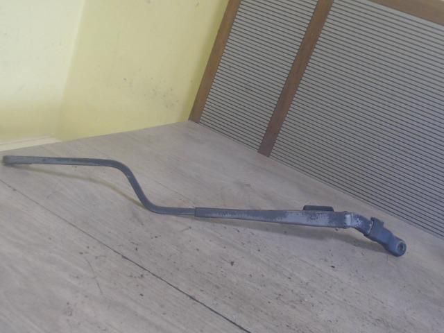 bontott RENAULT MASTER Jobb első Ablaktörlő Kar