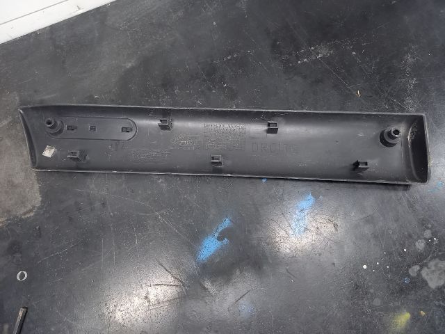 bontott RENAULT MASTER Jobb első Ajtó Díszléc