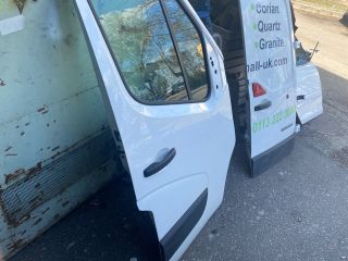 bontott RENAULT MASTER Jobb első Ajtó (Részeivel)