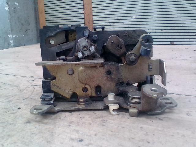 bontott RENAULT MASTER Jobb első Ajtózár