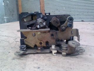 bontott RENAULT MASTER Jobb első Ajtózár