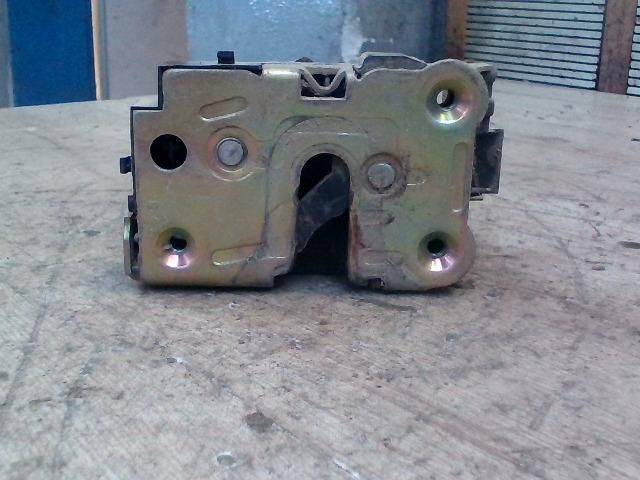 bontott RENAULT MASTER Jobb első Ajtózár