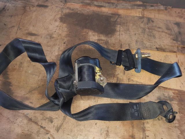 bontott RENAULT MASTER Jobb első Biztonsági Öv