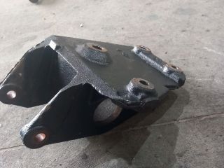 bontott RENAULT MASTER Jobb első Féltengely Tartó