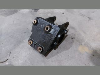 bontott RENAULT MASTER Jobb első Féltengely Tartó