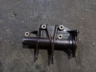 bontott RENAULT MASTER Jobb első Féltengely Tartó