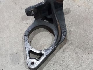 bontott RENAULT MASTER Jobb első Féltengely Tartó