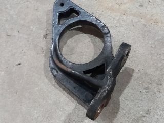 bontott RENAULT MASTER Jobb első Féltengely Tartó