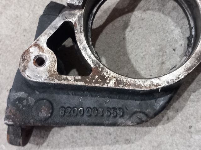 bontott RENAULT MASTER Jobb első Féltengely Tartó