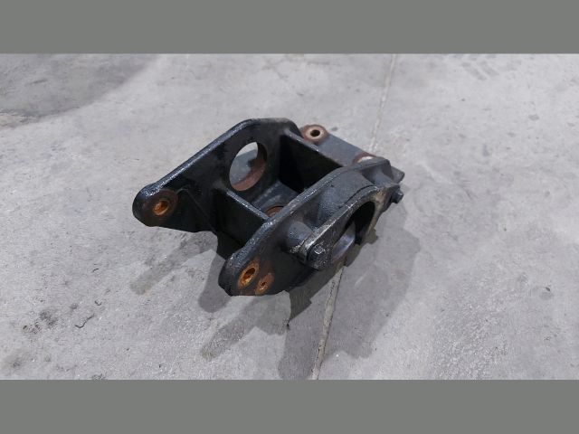 bontott RENAULT MASTER Jobb első Féltengely Tartó