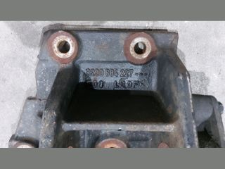 bontott RENAULT MASTER Jobb első Féltengely Tartó