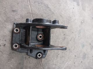 bontott RENAULT MASTER Jobb első Féltengely Tartó