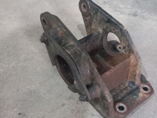 bontott RENAULT MASTER Jobb első Féltengely Tartó