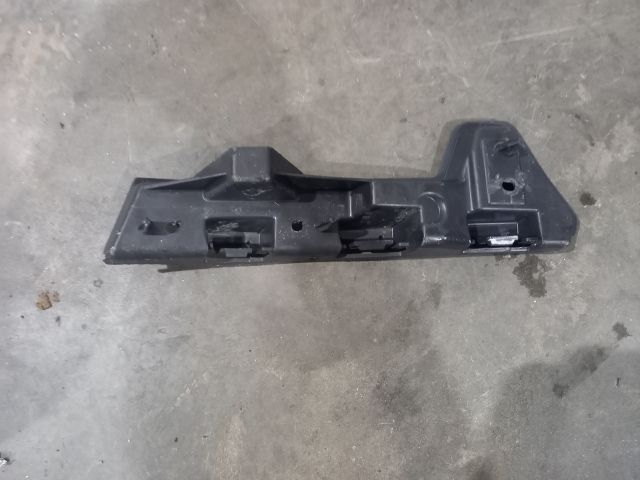 bontott RENAULT MASTER Jobb első Oldal Lökhárító Tartó (Műanyag)