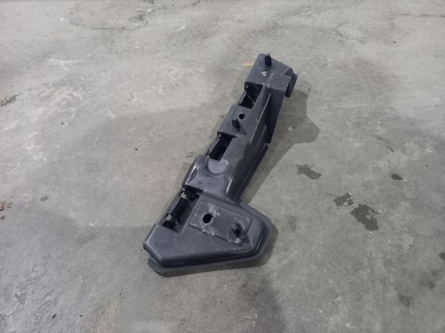 bontott RENAULT MASTER Jobb első Oldal Lökhárító Tartó (Műanyag)